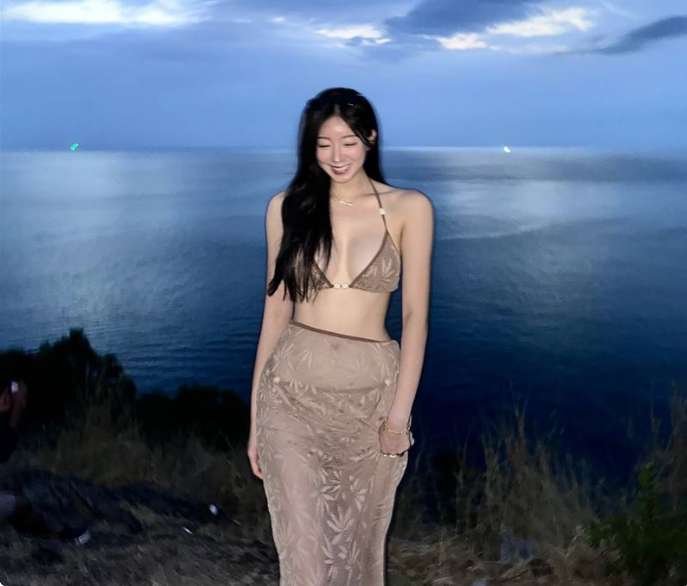 安芝儇曬出超吸睛的比基尼辣照。 （圖／翻攝安芝儇IG）